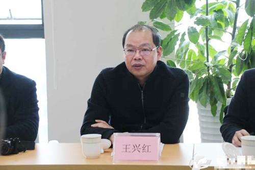 王兴红副院长一行受到了北京盈科(成都)律师事务所廖行主任,肖登国