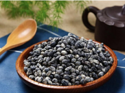 【成飞医院科普】中药淡豆豉和豆豉是一回事儿吗？